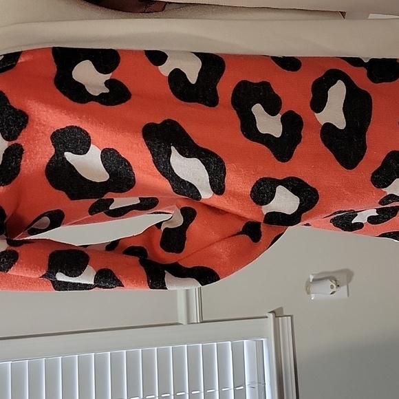 HEIMISH U.S.A Leopard Print Open Tunic Cardigan - Picture 4 of 6